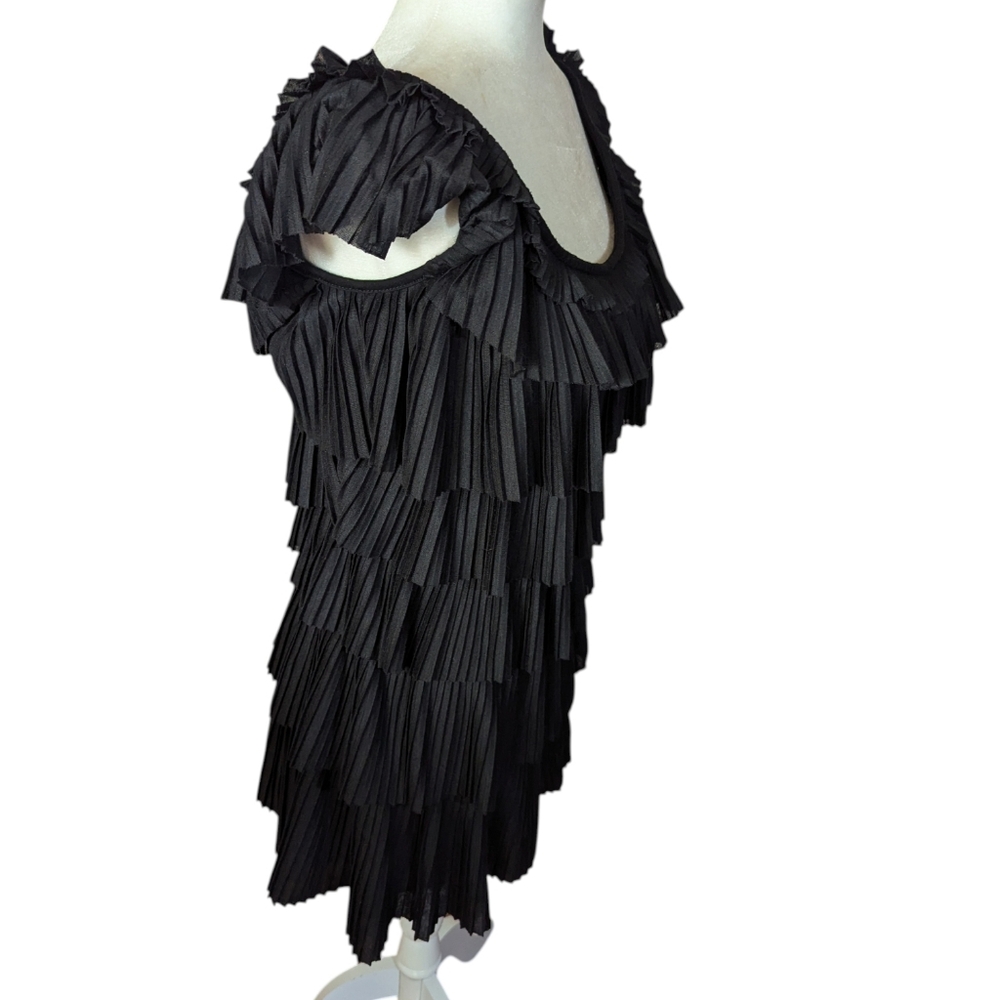 WHBM Black Pleated Tiered Mini Sassy Whimsical Ruffle Dress Sz S - Picture 2 of 10